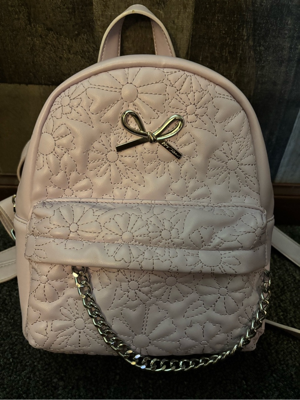 Betsey Johnson Light Pink Floral Quilted Mini Backpack with silver Bow 10x91/2